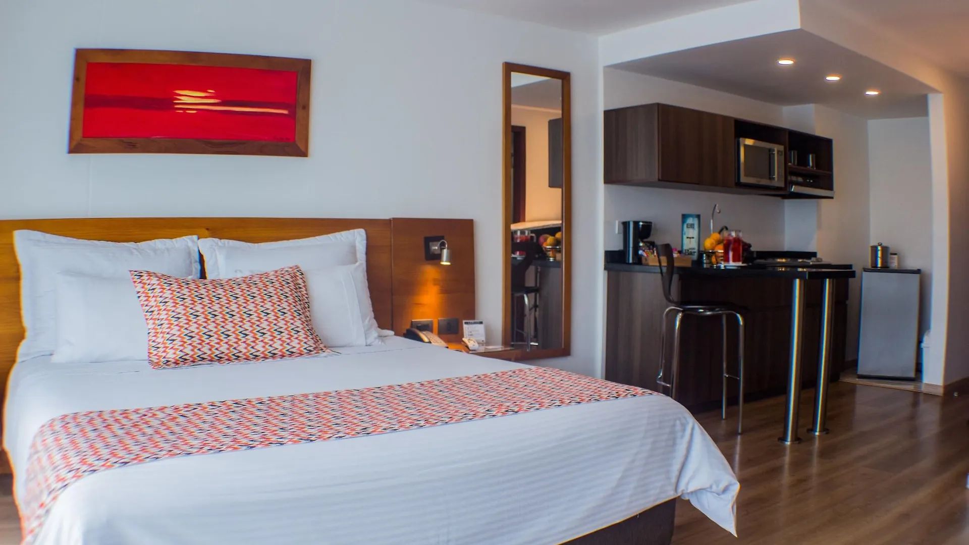 Leblon Suites Hotel Medellin