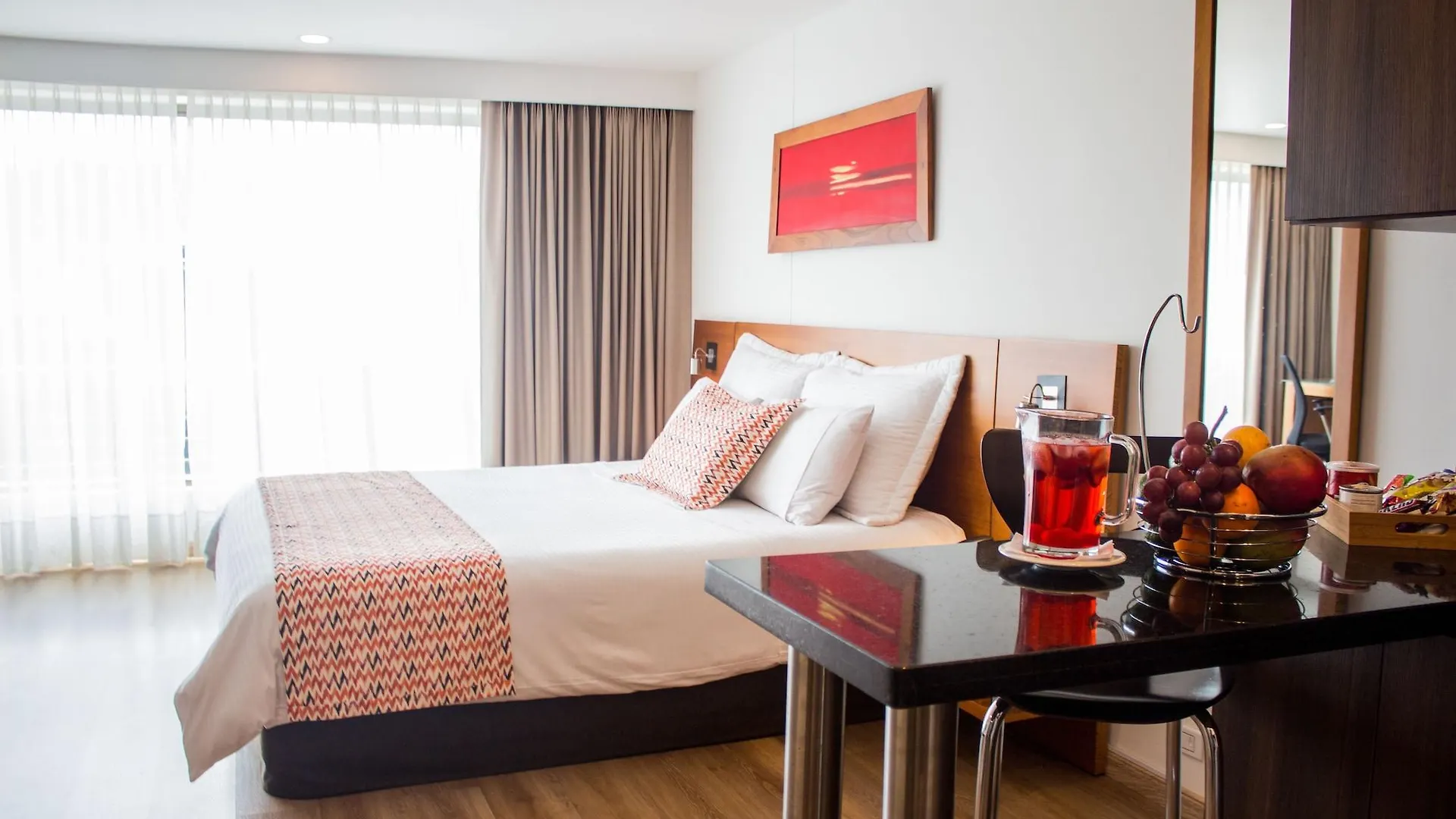 Leblon Suites Hotel Medellin 4*,