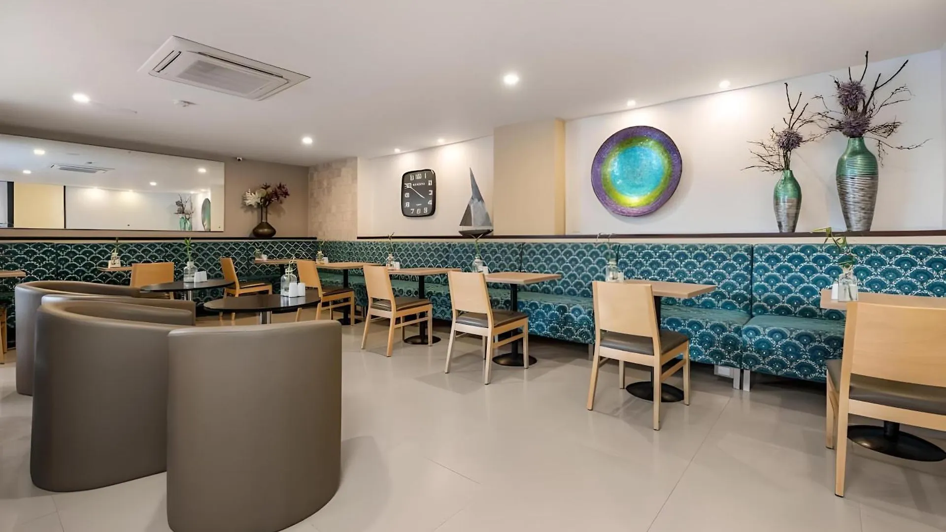 Leblon Suites Hotel Medellin 4*,  Colombia