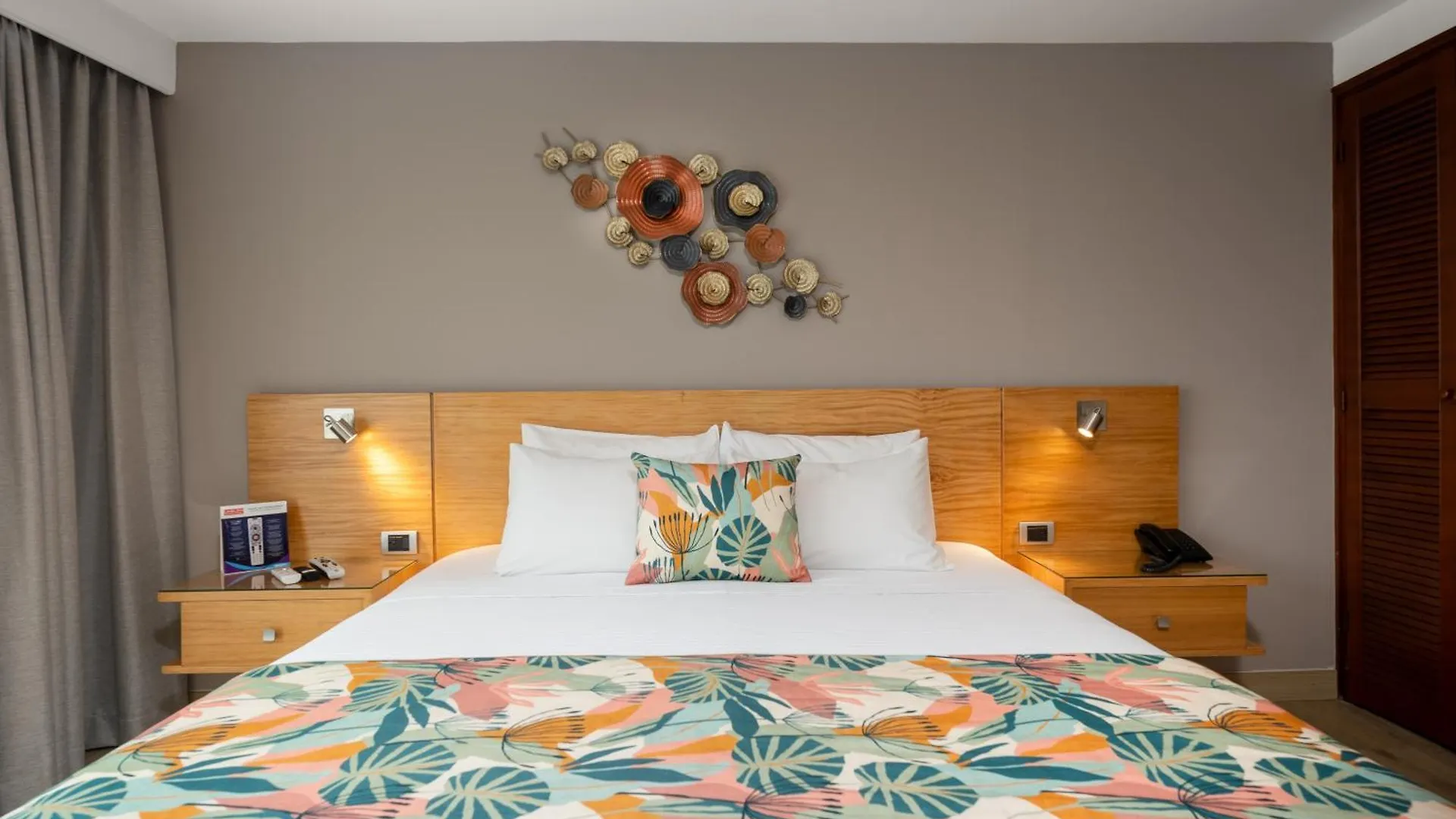 Leblon Suites Hotel Medellin