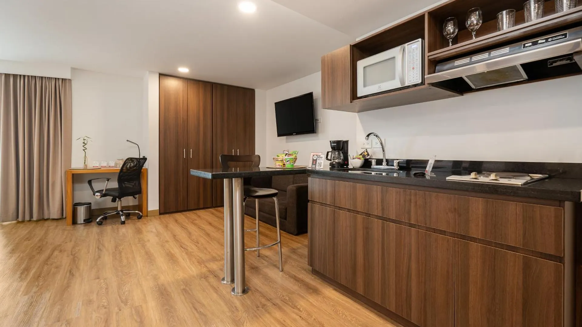 Leblon Suites Hotel Medellin