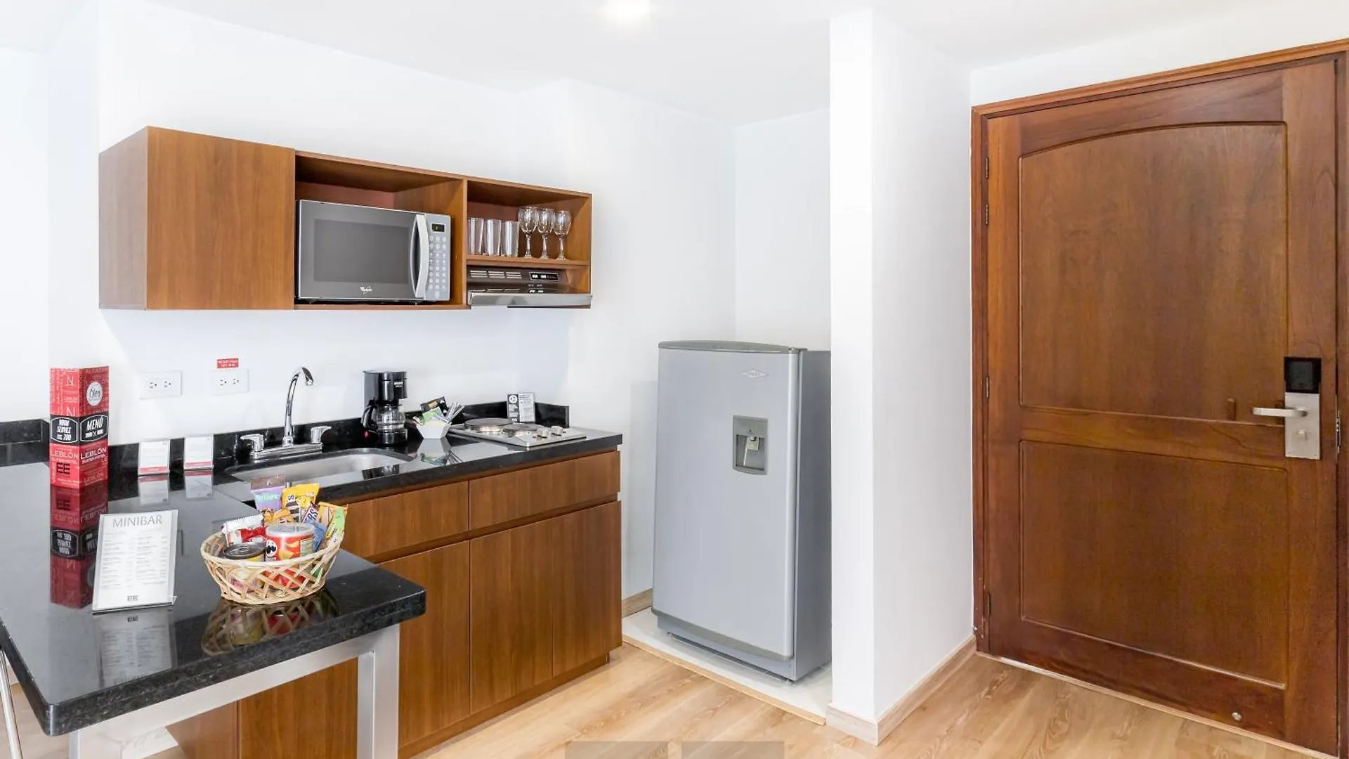 Leblon Suites Hotel Medellin