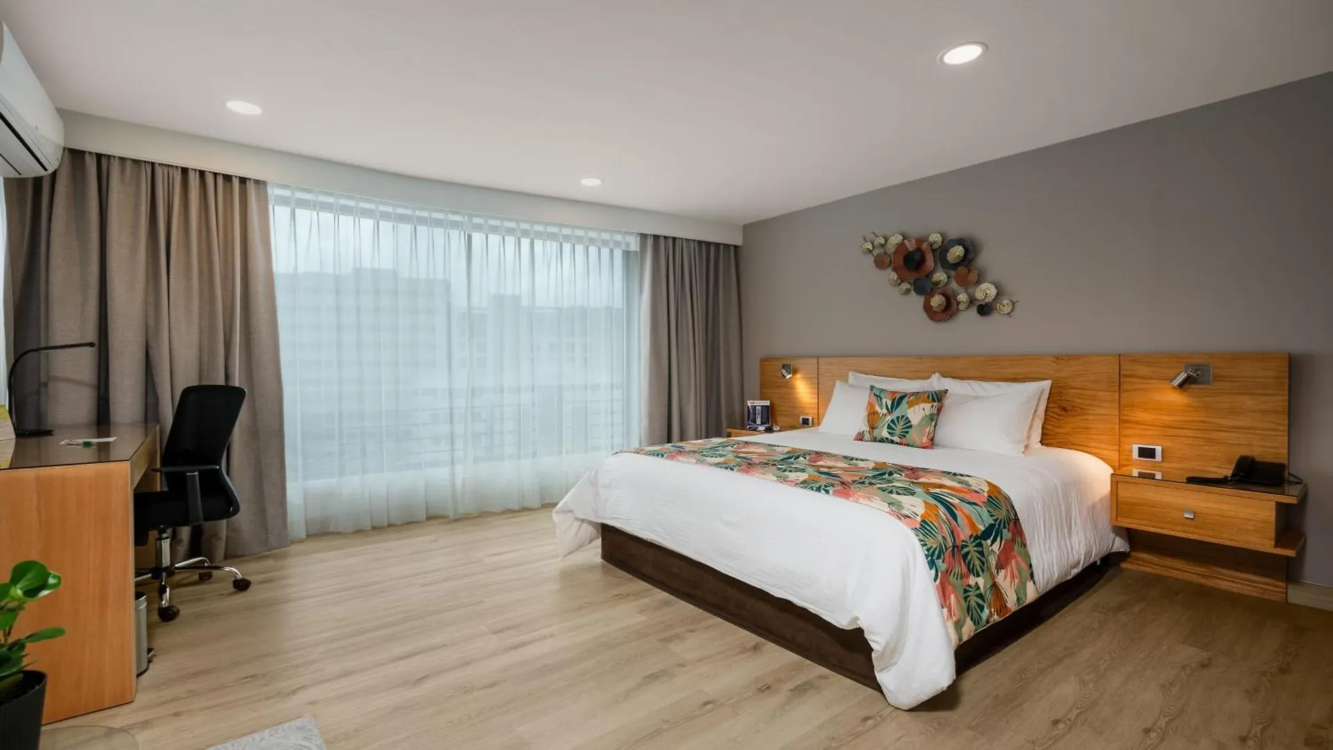 Leblon Suites Hotel Medellin Colombia