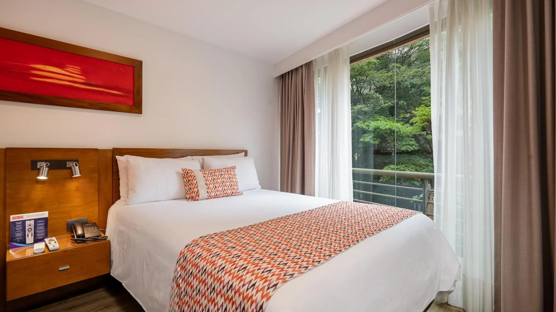 Leblon Suites Hotel Medellin Colombia